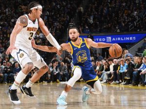 Curry vs Nuggets